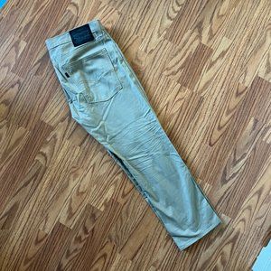 Levis 511™  Khaki SLIM FIT Jean // 36x30 but fit like 34x30